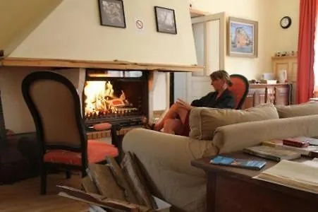 Chambres Et Table D'hotes Ancien Du Larzac Bed & Breakfast